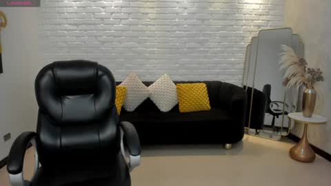 Corinne Russo online show from 01/13/25, 05:12