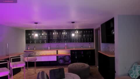 Corinne Russo online show from 10/20/25, 05:30