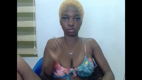 cornxcuntx online show from 11/26/25, 11:17