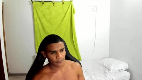 Snapshot of corzoethan chatting on 06/25/26, 01:16 Ethan online show from 06/25/26, 01:16