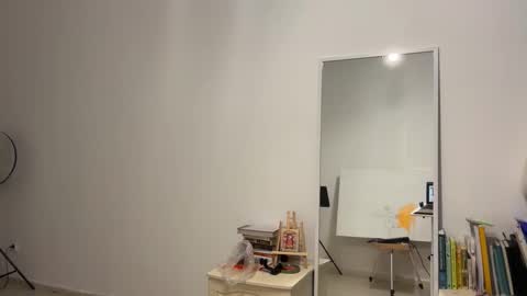 Lina online show from 12/17/25, 02:12