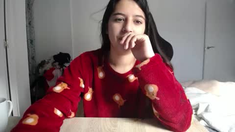 costantine helena24 online show from 12/05/25, 10:24