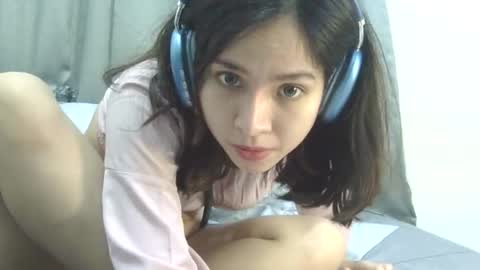 Liz Gwyneth Charlota online show from 03/24/26, 11:10