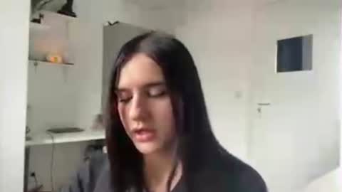 Snapshot of cottonwisp chatting on 07/07/26, 01:48 Anna online show from 07/07/26, 01:48