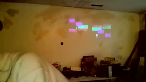 couchfireplace online show from 12/01/25, 05:18