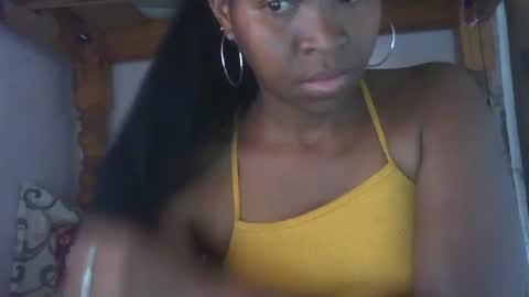 couleur_vanille online show from 12/24/24, 06:33