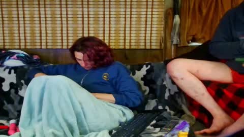 Alaskawildcouple online show from 09/16/25, 11:11