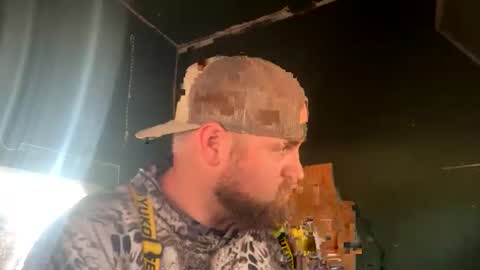 countrystrong35 online show from 11/25/25, 09:04