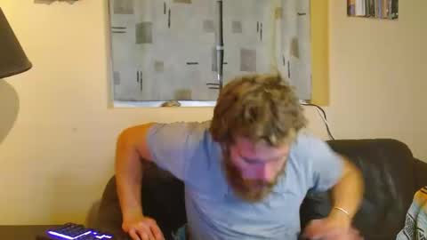 Tony online show from 10/19/25, 04:57