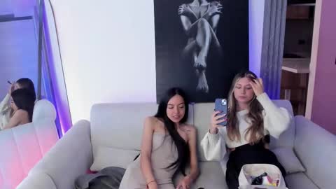 couple_funnyy online show from 11/29/25, 09:29