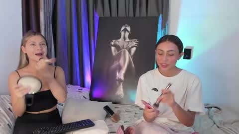 couple_funnyy online show from 02/28/26, 01:39