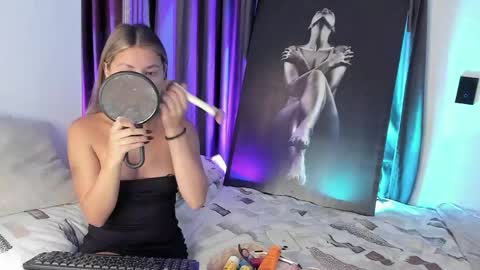 couple_funnyy online show from 03/27/26, 11:59