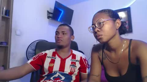 Snapshot of couple_hot0240129 chatting on 12/05/25, 03:09 couple_hot0240129 online show from 12/05/25, 03:09