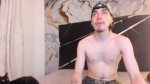 couple_in_heat_ online show from 03/28/26, 07:46