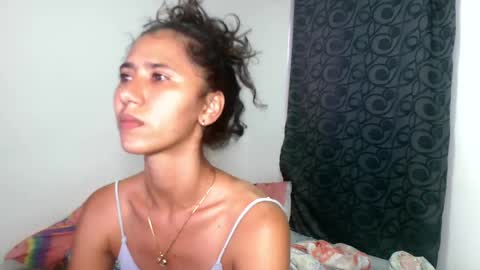 couple_naughty01 online show from 09/23/25, 03:48