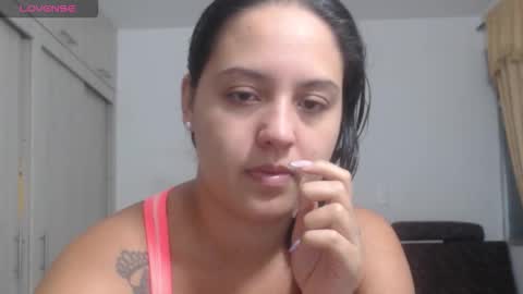  ALEJANDRO Y EMILY  online show from 11/30/25, 12:14