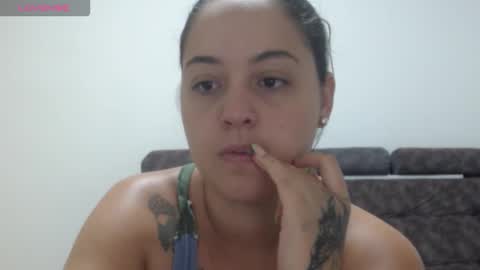 Snapshot of couple_sexandlove chatting on 02/11/26, 10:09 ALEJANDRO Y EMILY online show from 02/11/26, 10:09