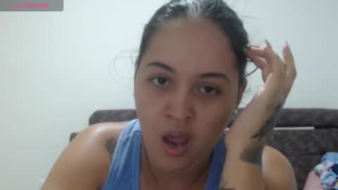 Snapshot of couple_sexandlove chatting on 02/12/26, 10:54 ALEJANDRO Y EMILY online show from 02/12/26, 10:54
