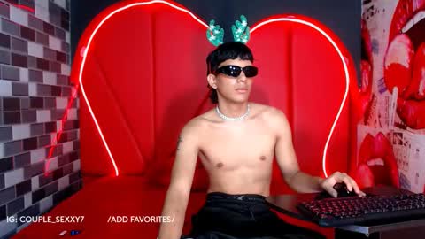 MIA LIZ AND SAM online show from 12/20/24, 01:22