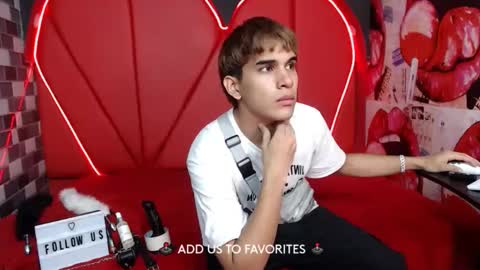 MIA LIZ AND SAM online show from 02/17/25, 06:15