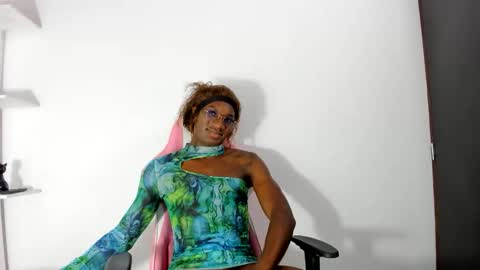 Snapshot of coupleblack_24 chatting on 05/28/26, 02:20 coupleblack_24 online show from 05/28/26, 02:20