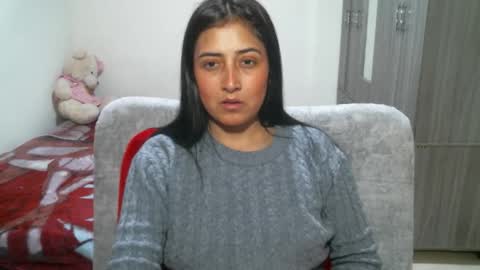 couplecaliente10 online show from 12/18/25, 03:23