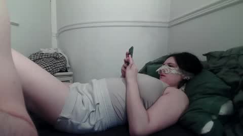 Snapshot of coupleforyou23 chatting on 12/17/24, 05:51 coupleforyou23 online show from 12/17/24, 05:51