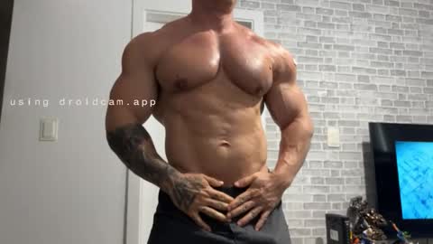 couplemuscle40 online show from 12/02/25, 01:05