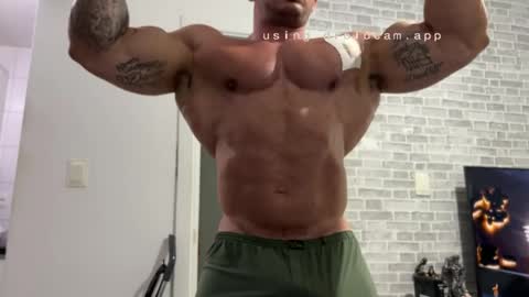 couplemuscle40 online show from 03/17/26, 06:00