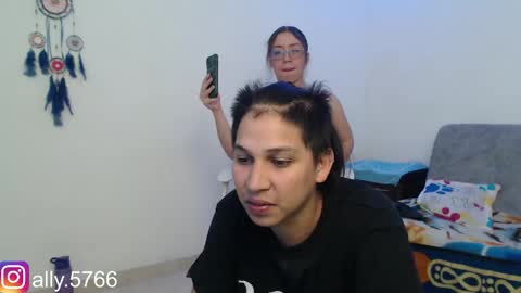 COUPLE PERV online show from 05/25/26, 09:43