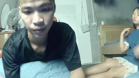 Snapshot of couplesena5835 chatting on 11/12/25, 04:29 Couple Sena 8386 online show from 11/12/25, 04:29