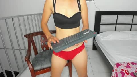 Marce  Online 1pm - 7pm gmt-5 online show from 05/05/26, 01:46