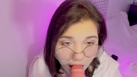 Cozy online show from 04/01/26, 06:25