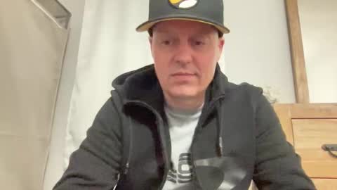 Snapshot of cqeason chatting on 03/04/26, 02:06 crashout360 online show from 03/04/26, 02:06