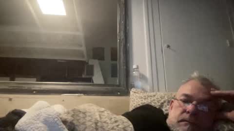 crapaud75018 online show from 01/01/25, 08:15