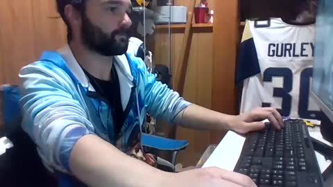 Snapshot of craveitoften chatting on 12/06/24, 02:35 craveitoften online show from 12/06/24, 02:35