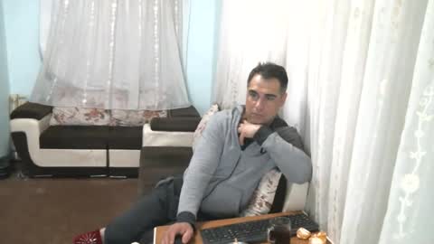 crazy____boy09 online show from 10/30/25, 10:21