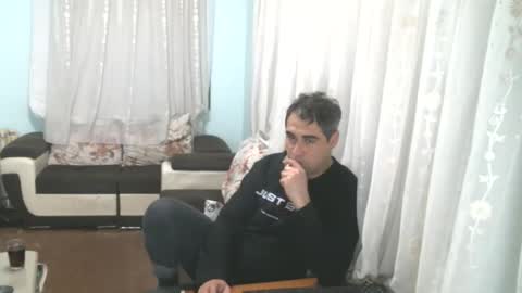 crazy____boy09 online show from 12/15/25, 08:57