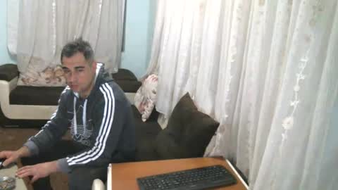 crazy____boy09 online show from 01/18/26, 03:38