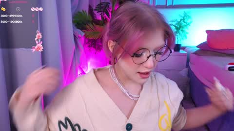 Snapshot of crazy__wine chatting on 01/09/25, 10:41 Sonya online show from 01/09/25, 10:41