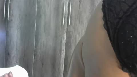Angela online show from 07/03/26, 10:54