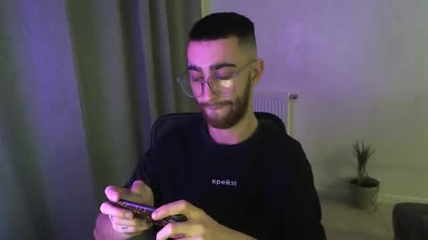 Snapshot of crazy_boy_not_melstroy chatting on 01/15/25, 09:41 crazy online show from 01/15/25, 09:41