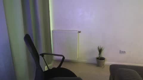 Snapshot of crazy_boy_not_melstroy chatting on 01/16/25, 01:04 crazy online show from 01/16/25, 01:04