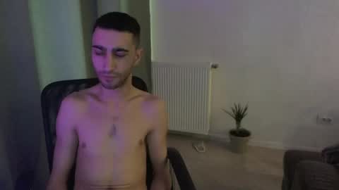 Snapshot of crazy_boy_not_melstroy chatting on 01/23/25, 07:00 crazy online show from 01/23/25, 07:00