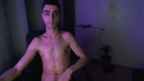 Snapshot of crazy_boy_not_melstroy chatting on 01/29/25, 12:01 crazy online show from 01/29/25, 12:01