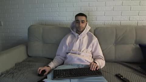 Snapshot of crazy_boy_not_melstroy chatting on 03/05/25, 08:00 crazy online show from 03/05/25, 08:00