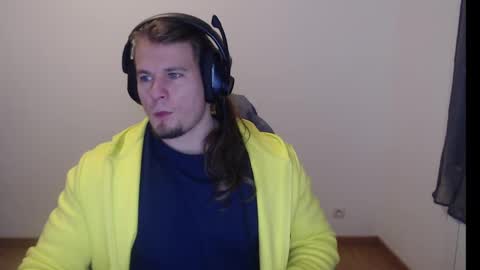 crazyangel8 online show from 12/19/24, 12:45