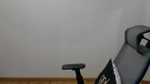 crazyangel8 online show from 01/11/25, 02:30