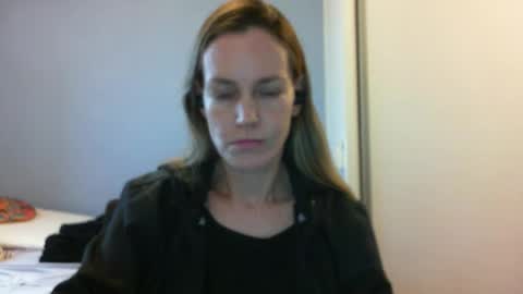 Anny online show from 10/02/25, 10:44