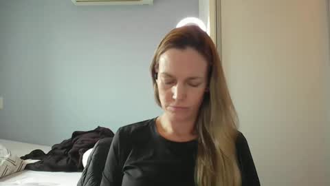 Anny online show from 11/14/25, 12:04